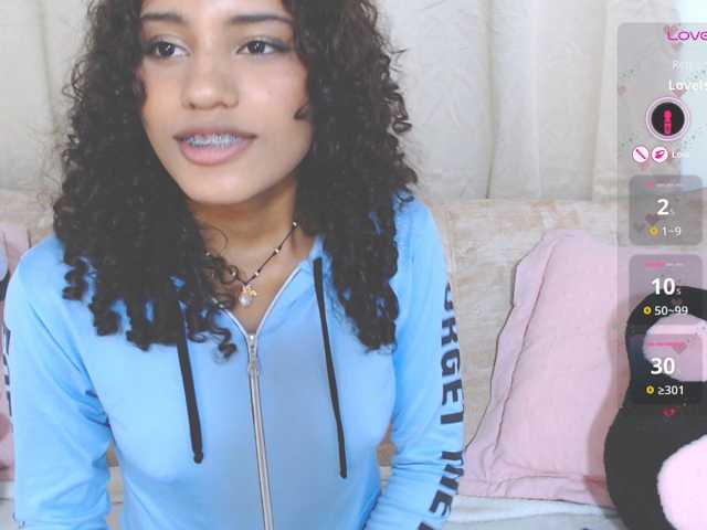 CoreyLux live cam on BongaCams