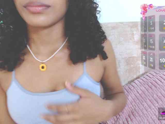 CoreyLux Live Webcam on BongaCams