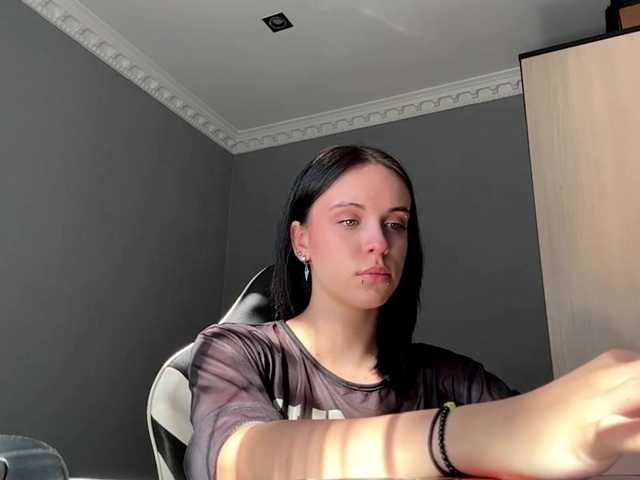 tootightwiththong live cam on BongaCams