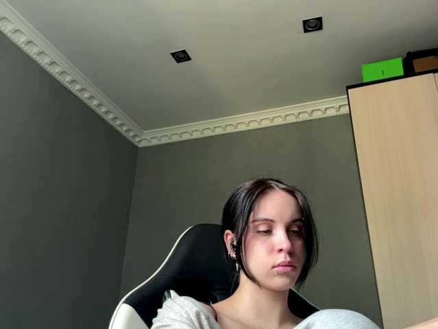 tootightwiththong live cam on BongaCams