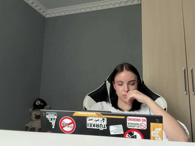 tootightwiththong live cam on BongaCams