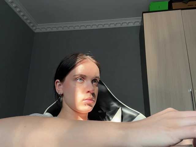 tootightwiththong live webcam show