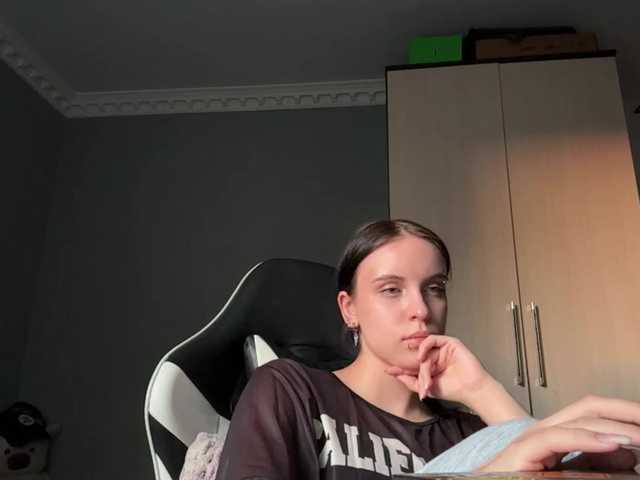 tootightwiththong live cam on BongaCams