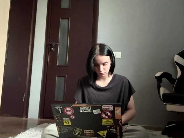 tootightwiththong live cam on BongaCams