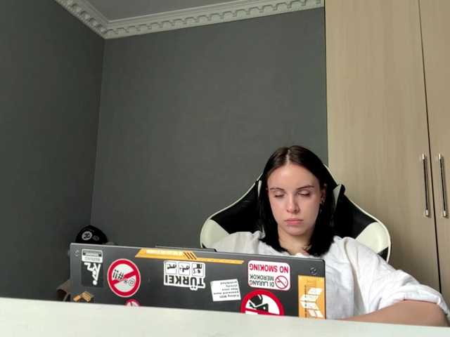 tootightwiththong live cam on BongaCams
