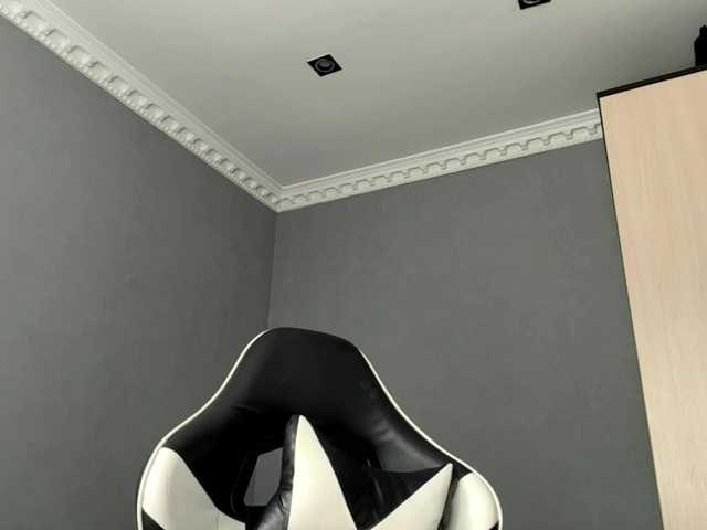 tootightwiththong live cam on BongaCams