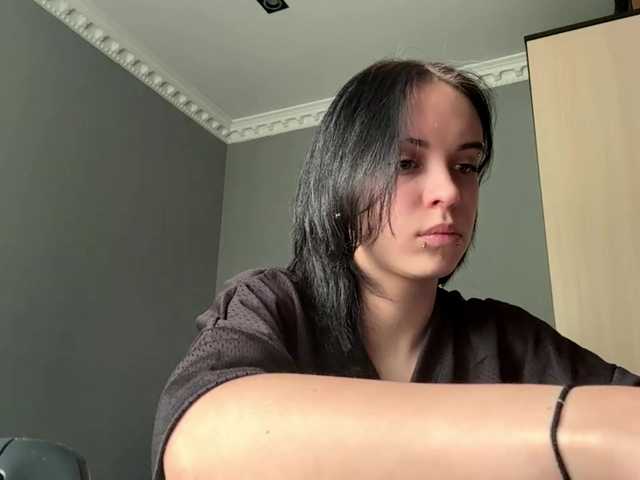 tootightwiththong live cam on BongaCams