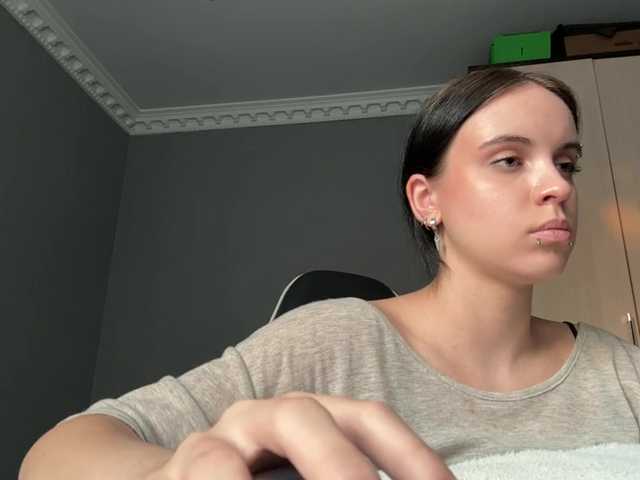 tootightwiththong live webcam show