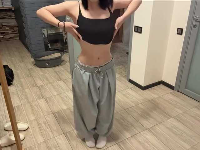 tootightwiththong live cam on BongaCams