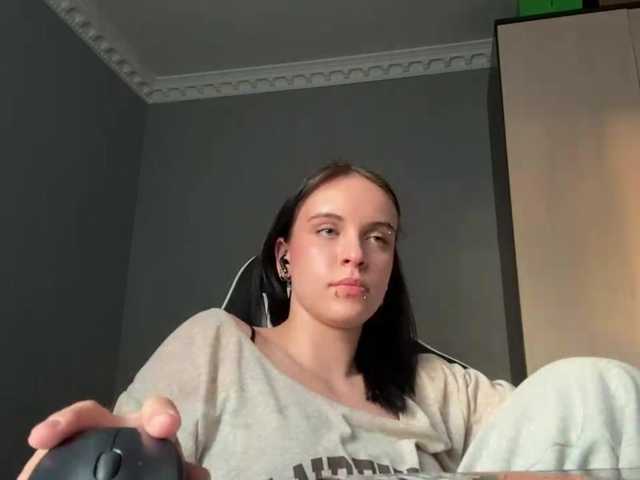 tootightwiththong live webcam show