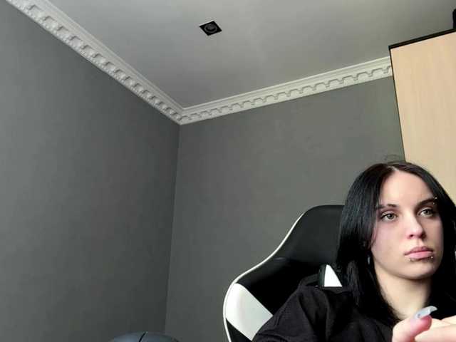tootightwiththong live cam on BongaCams