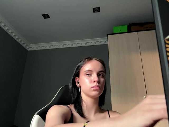 tootightwiththong live cam on BongaCams