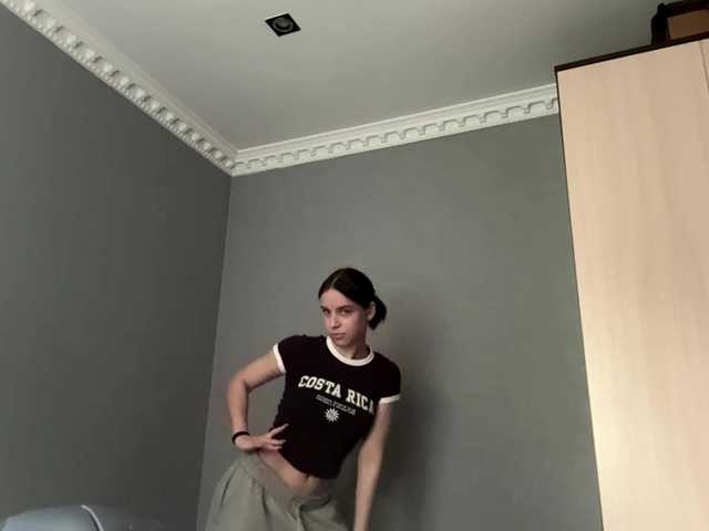 tootightwiththong live cam on BongaCams