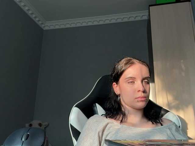 tootightwiththong live webcam show