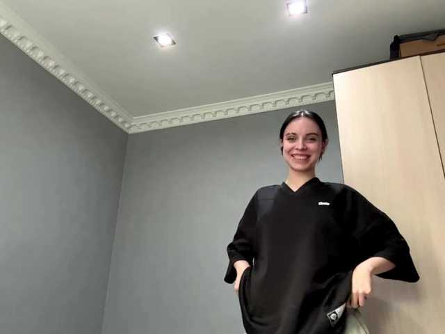 tootightwiththong live cam on BongaCams