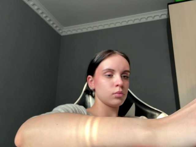 tootightwiththong live cam on BongaCams
