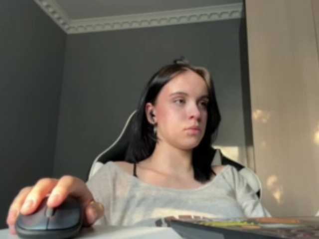 tootightwiththong live webcam show
