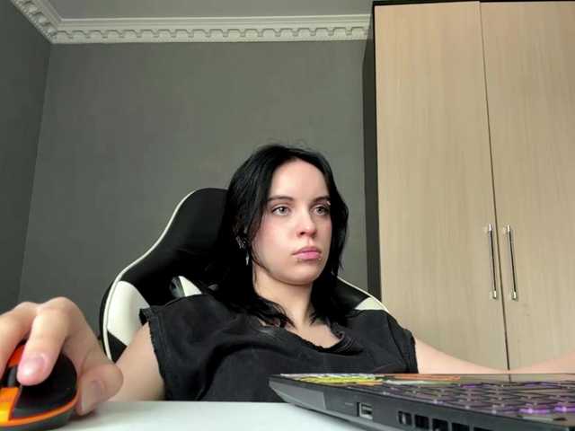 tootightwiththong live cam on BongaCams
