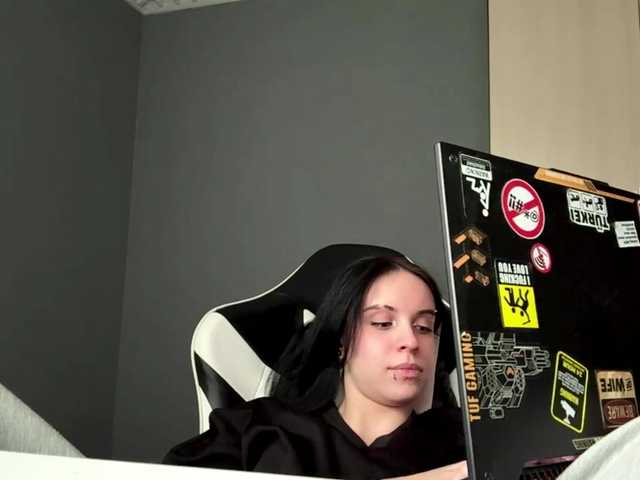 tootightwiththong live cam on BongaCams