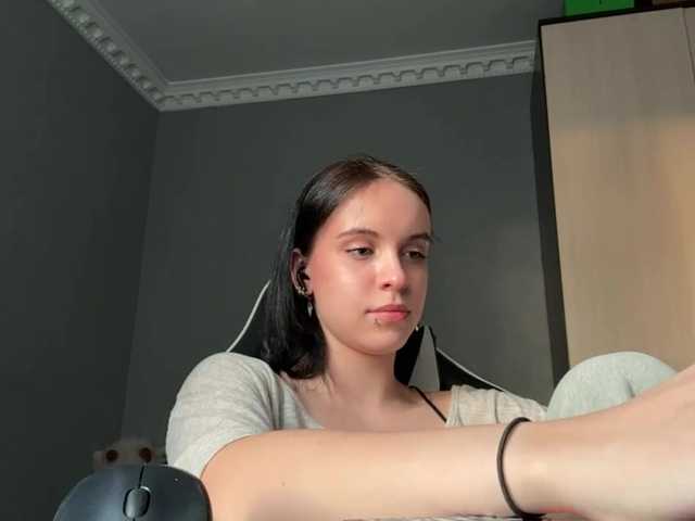 tootightwiththong live webcam show