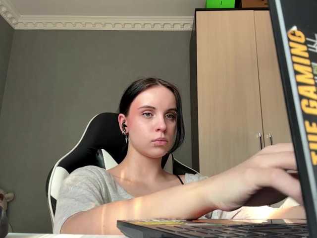 tootightwiththong live cam on BongaCams