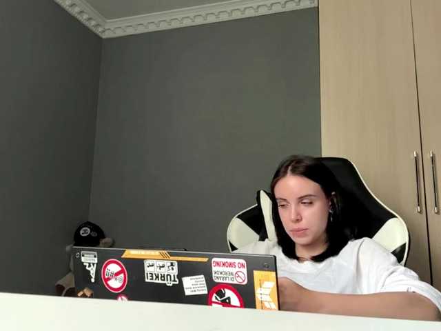 tootightwiththong live cam on BongaCams