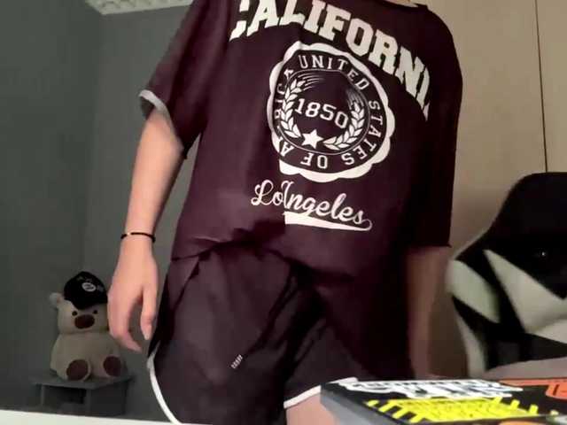 tootightwiththong live cam on BongaCams