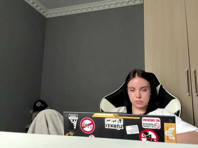 tootightwiththong live cam on BongaCams