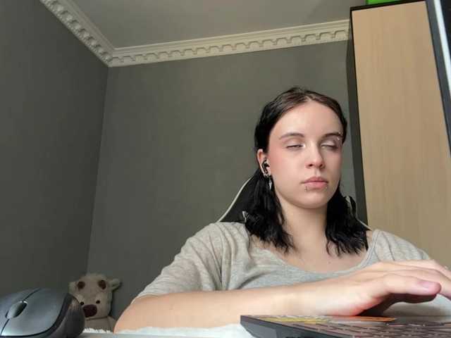 tootightwiththong live cam on BongaCams