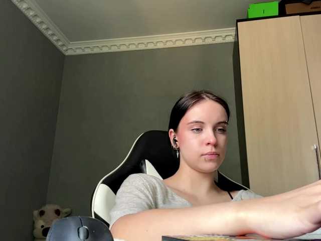 tootightwiththong live webcam show