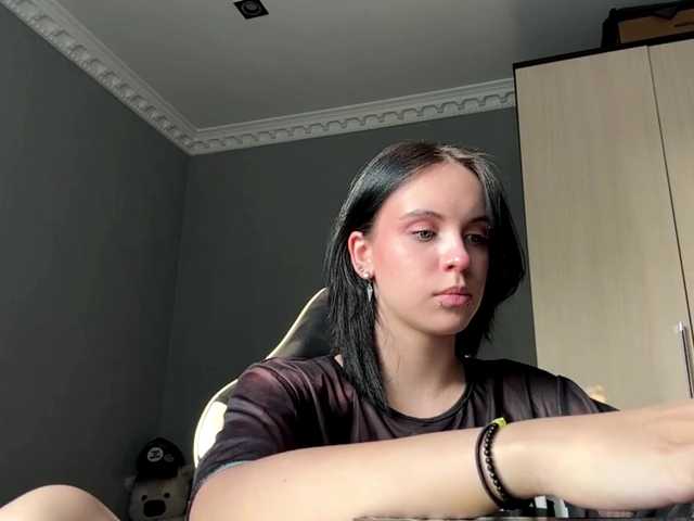tootightwiththong live cam on BongaCams