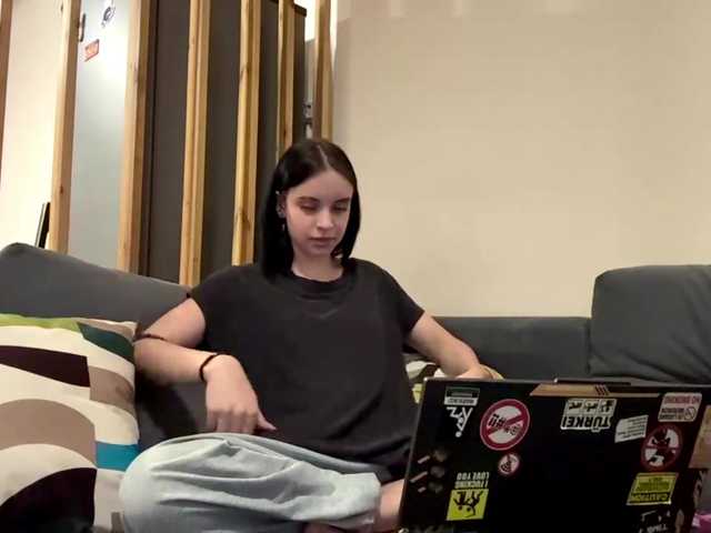 tootightwiththong