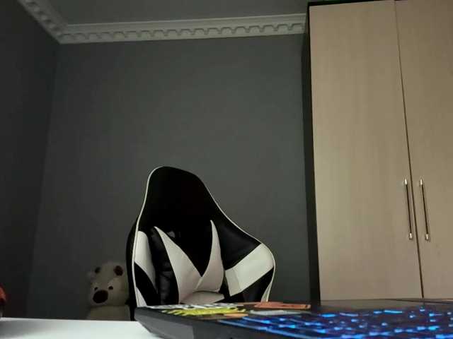 tootightwiththong live cam on BongaCams