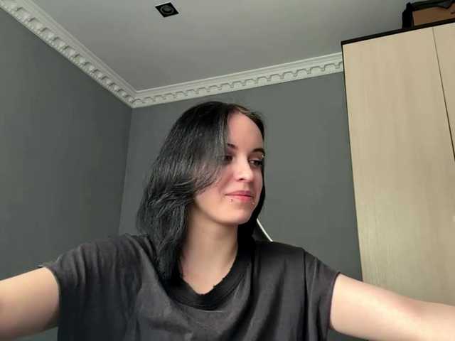 tootightwiththong live cam on BongaCams