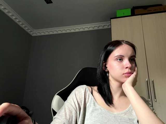 tootightwiththong live cam on BongaCams