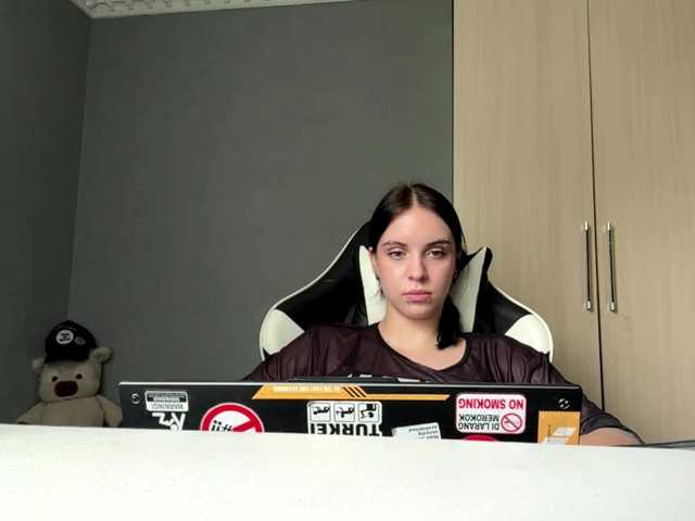 tootightwiththong live cam on BongaCams
