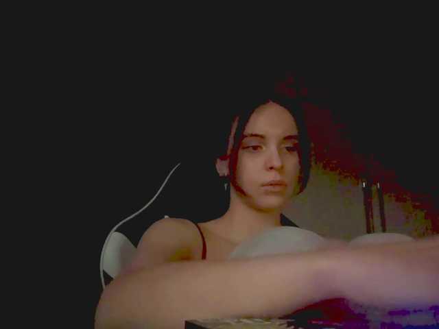 tootightwiththong live webcam show