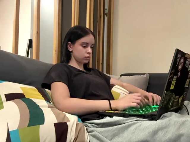 tootightwiththong live cam on BongaCams
