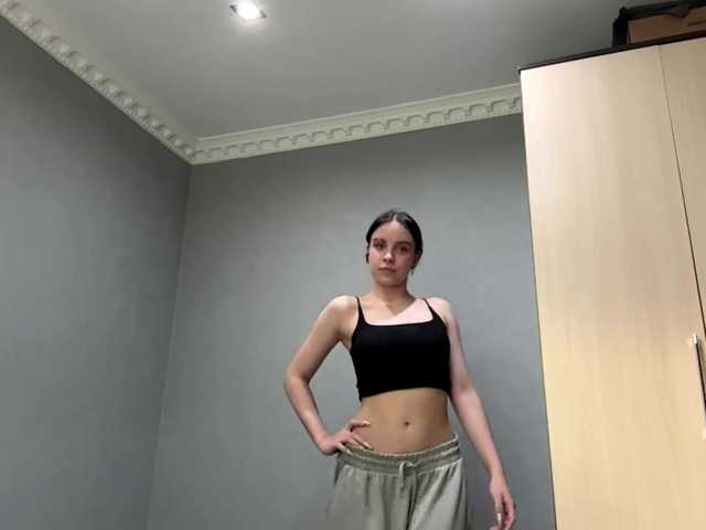 tootightwiththong live cam on BongaCams
