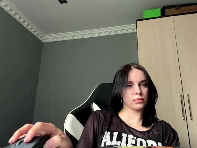 tootightwiththong live cam