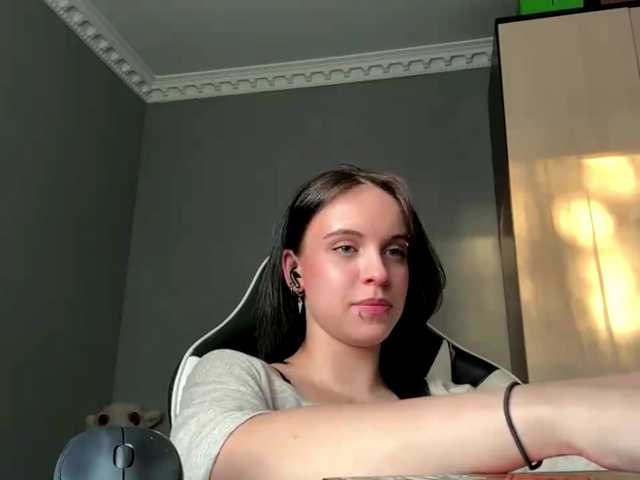 tootightwiththong live webcam show