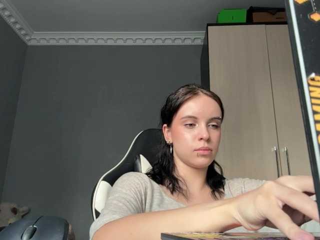 tootightwiththong live webcam show