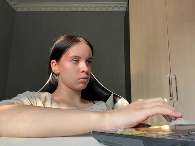 tootightwiththong live cam on BongaCams
