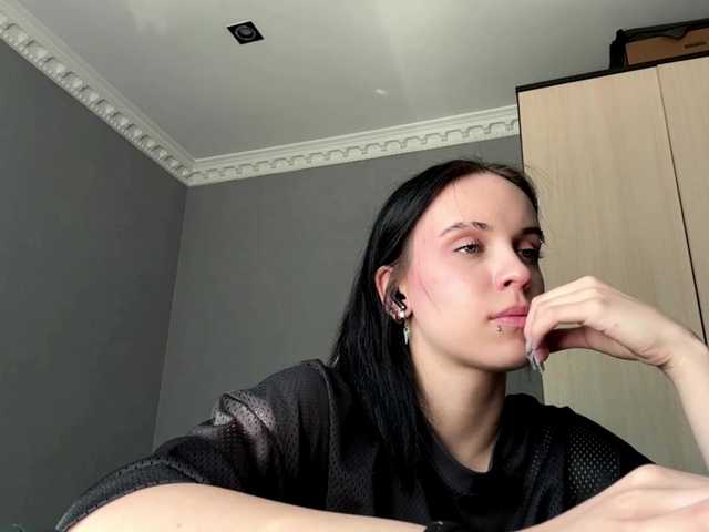 tootightwiththong live cam on BongaCams