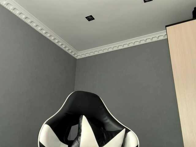 tootightwiththong live cam on BongaCams