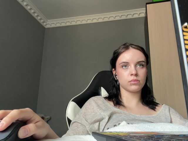 tootightwiththong live cam on BongaCams