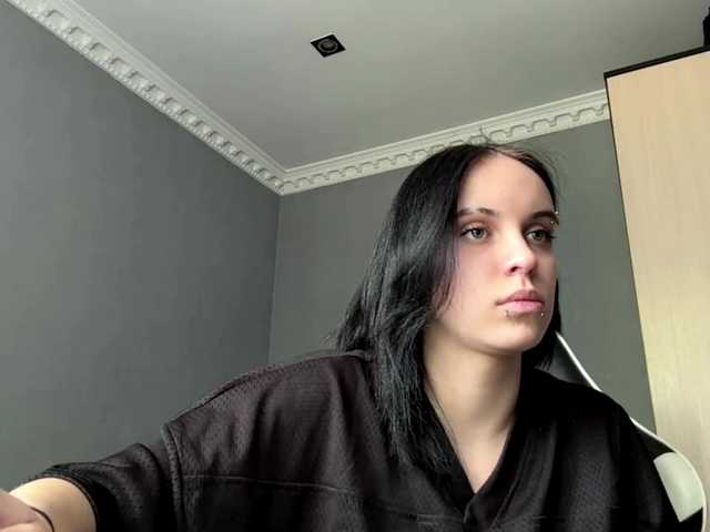 tootightwiththong live cam on BongaCams
