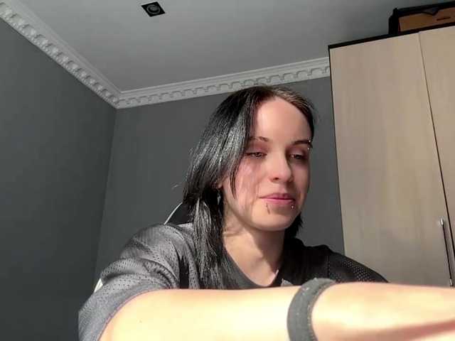 tootightwiththong live cam on BongaCams
