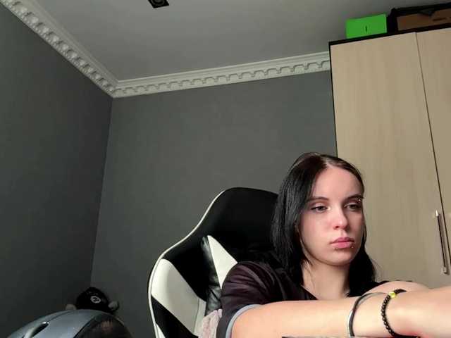 tootightwiththong live cam on BongaCams