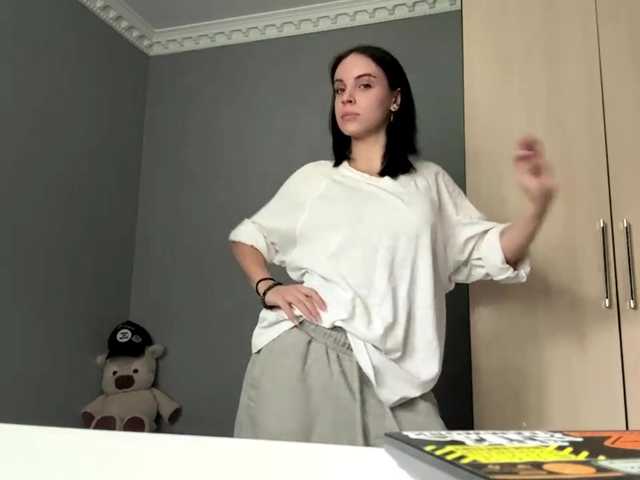 tootightwiththong live cam on BongaCams
